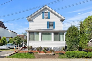 15 Highland St, Woburn, MA 01801