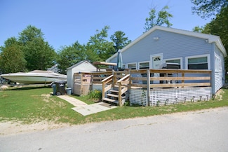 209 Chases Grove Rd, Derry, NH 03038