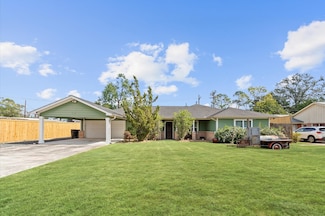 1526 Adkins Rd, Houston, TX 77055