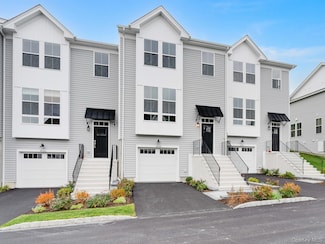 4044 Chestnut Ridge Rd, Fishkill, NY 12524