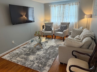 4 van Zant St Unit B8, Norwalk, CT 06855