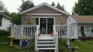 515 Lane 221 Hamilton Lake, Hamilton, IN 46742