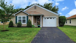 6 Tall Hedge Ct, Barnegat, NJ 08005