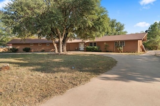725 Marshall St, Colorado City, TX 79512