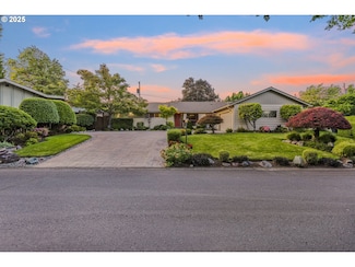 2691 Country Ln, Eugene, OR 97401