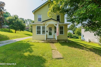 53 Parsons Ave, Hoosick Falls, NY 12090