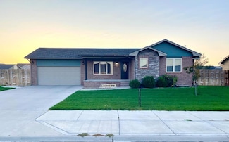 2320 Idlewild Way, Garden City, KS 67846