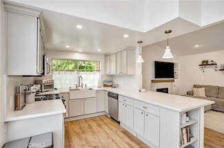 5534 Las Virgenes Rd Unit 120, Calabasas, CA 91302