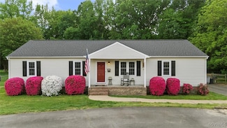 403 Thompson St, Ashland, VA 23005