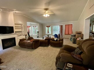 338 N New Bridge Rd, Otis, OR 97368