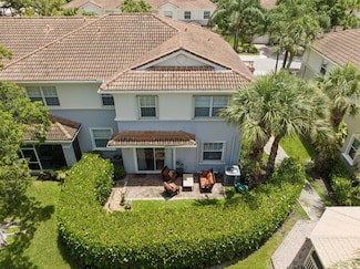 4415 Regal Ct, Delray Beach, FL 33445