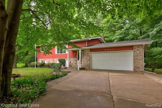 4861 Dorothy St, Vassar, MI 48768