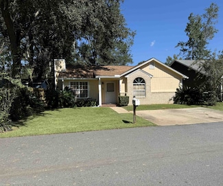 1556 Cinnamon Bear Cir, Tallahassee, FL 32311