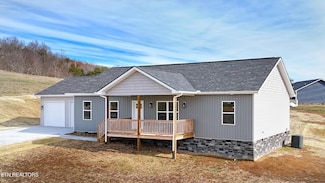 1452 Grandeur Ave, Parrottsville, TN 37843