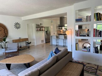 55 NE 128th St, North Miami, FL 33161