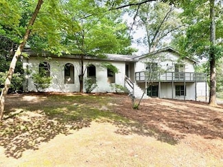 5384 Blackhawk Dr, Acworth, GA 30102