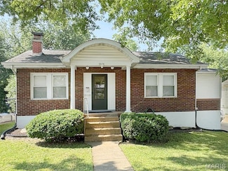 8838 Olden Ave, Saint Louis, MO 63114