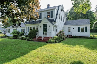 22 Spring Rd, North Haven, CT 06473