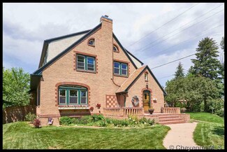 3306 Carey Ave, Cheyenne, WY 82001