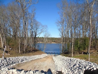 2058 Sky Park Rd, Florence, AL 35634