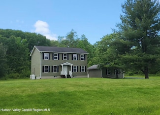 14 Durham Woods Rd, Durham, NY 12422