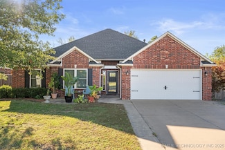 605 N Spruce Ave, Bartlesville, OK 74006