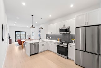 7 Wordsworth St Unit 3, Boston, MA 02128