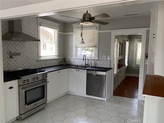 128 W Brookdale Place, Fullerton, CA 92832