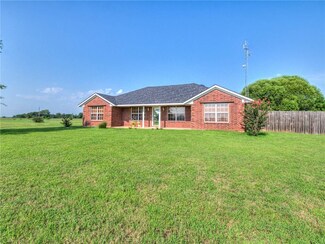 3086 County Street 2797, Ninnekah, OK 73067