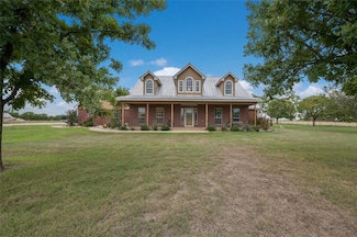 935 Middle Windsor Rd, McGregor, TX 76657