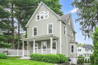410 Hunter St, Mamaroneck, NY 10543