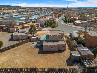 1313 Acequia Borrada, Santa Fe, NM 87507