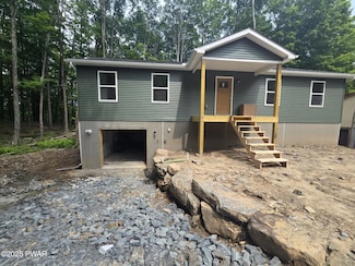 72 Lakeview Dr, Cobbs Lake Preserve, PA 18436