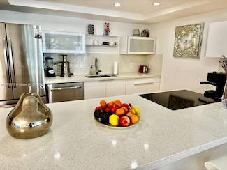 1001 Three Islands Blvd Unit 31, Hallandale Beach, FL 33009