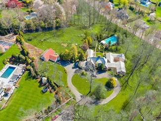 37 Green Acre Ln, Westport, CT 06880