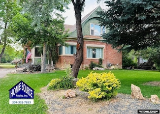1105 N 2nd St, Lander, WY 82520
