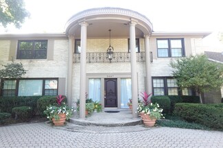3447 Whirlaway Dr, Northbrook, IL 60062