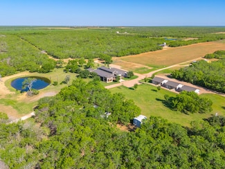 4000 Farm To Market Road 140, Charlotte, TX 78011