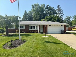2251 Bucklew Dr, Toledo, OH 43613