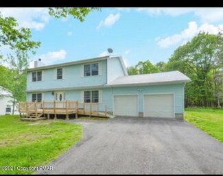 428 Manor View Ave, Mount Pocono, PA 18344