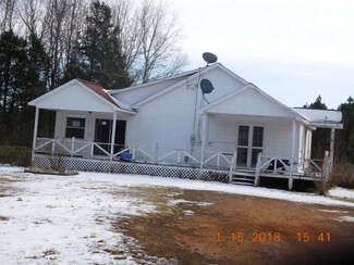 560 Ruth Rd, Sardis, TN 38371