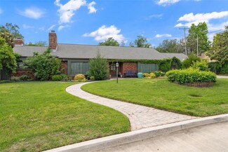 1720 Randel Rd, Nichols Hills, OK 73116