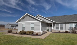 75 Bridgewater Ln, Highland, IL 62249