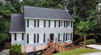 1394 Rustlewood Ct SW, Lilburn, GA 30047