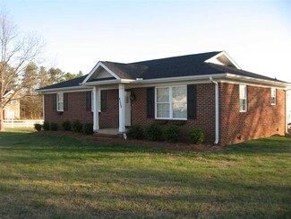 4530 Bible Church Rd, Boiling Springs, SC 29316