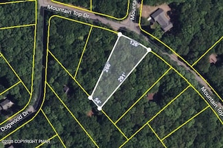 143 Stone Dr, Hawley, PA 18428