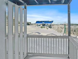 238 Mountain Ldg Ln, Snowshoe, WV 26209