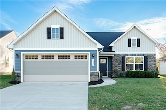 1037 Arbor Dr, Tipp City, OH 45371