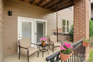 291 Brickton Village Cir Unit 106, Fletcher, NC 28732