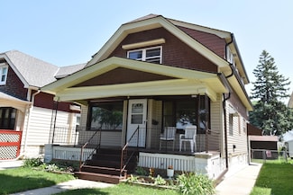 3224 S 15th Place, Milwaukee, WI 53215